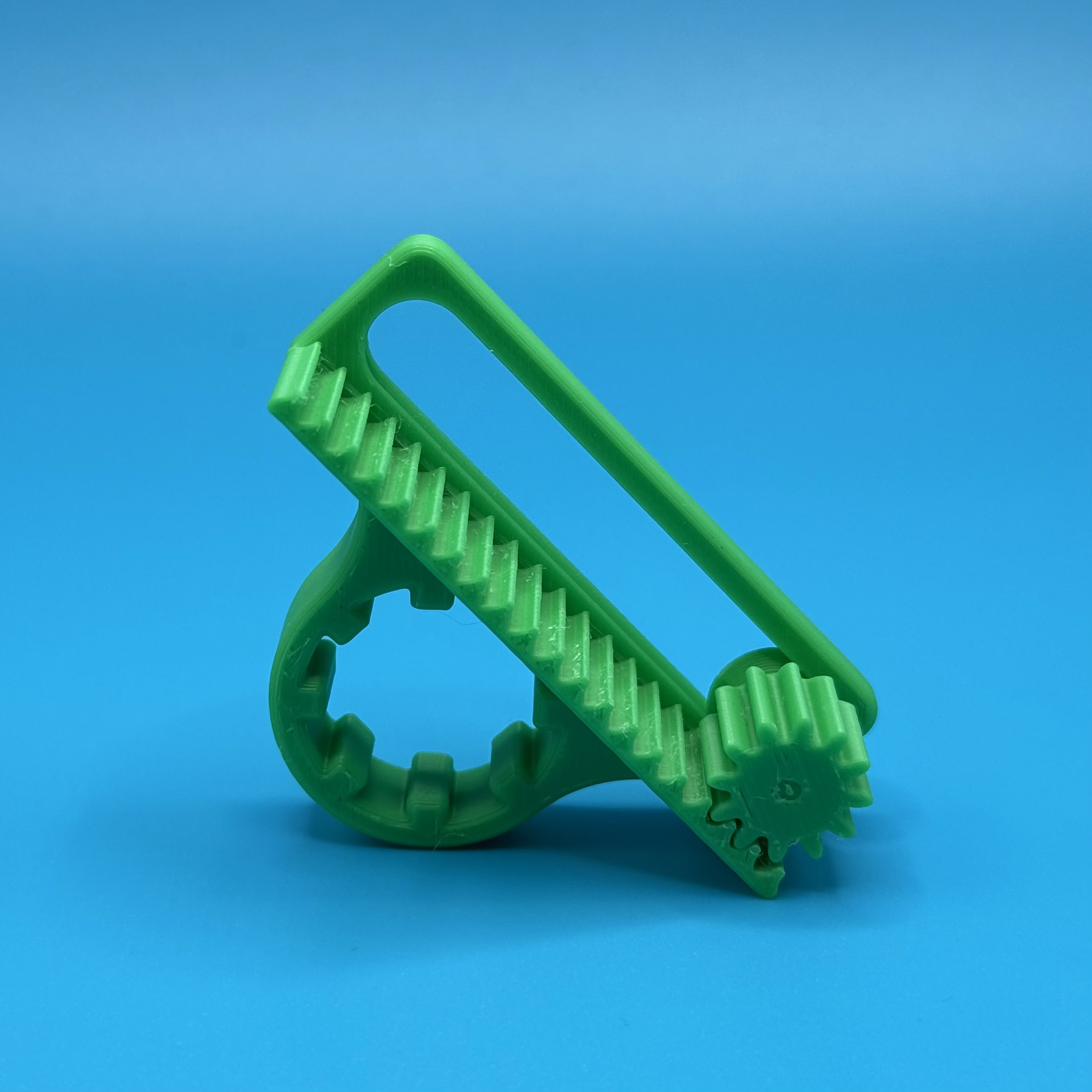 Adjustable gear clamp ring