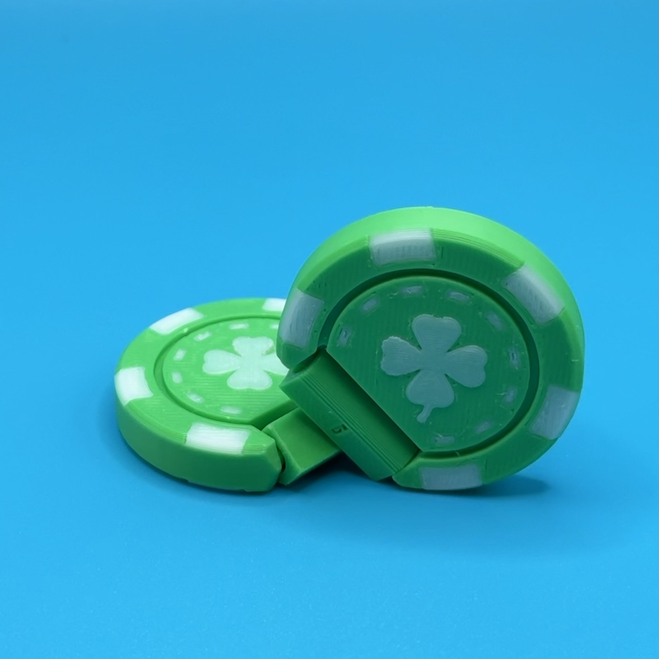 Green clover poker chip clips
