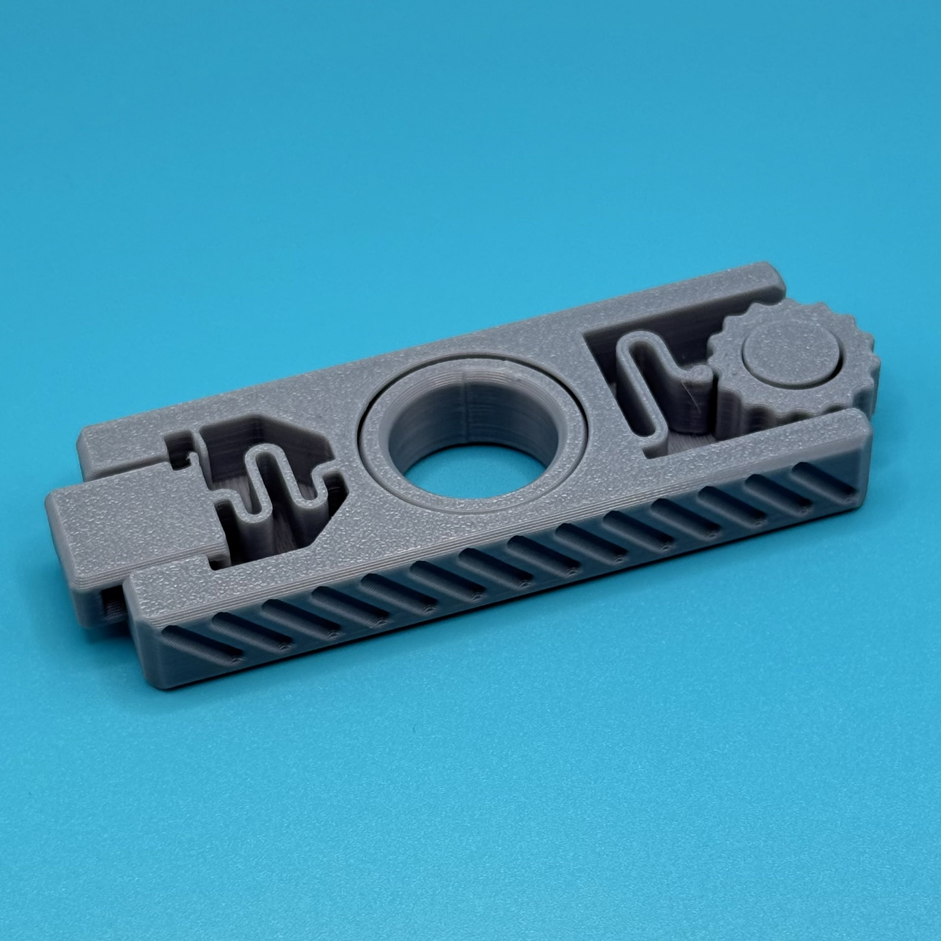 Tool dock for tinkerers