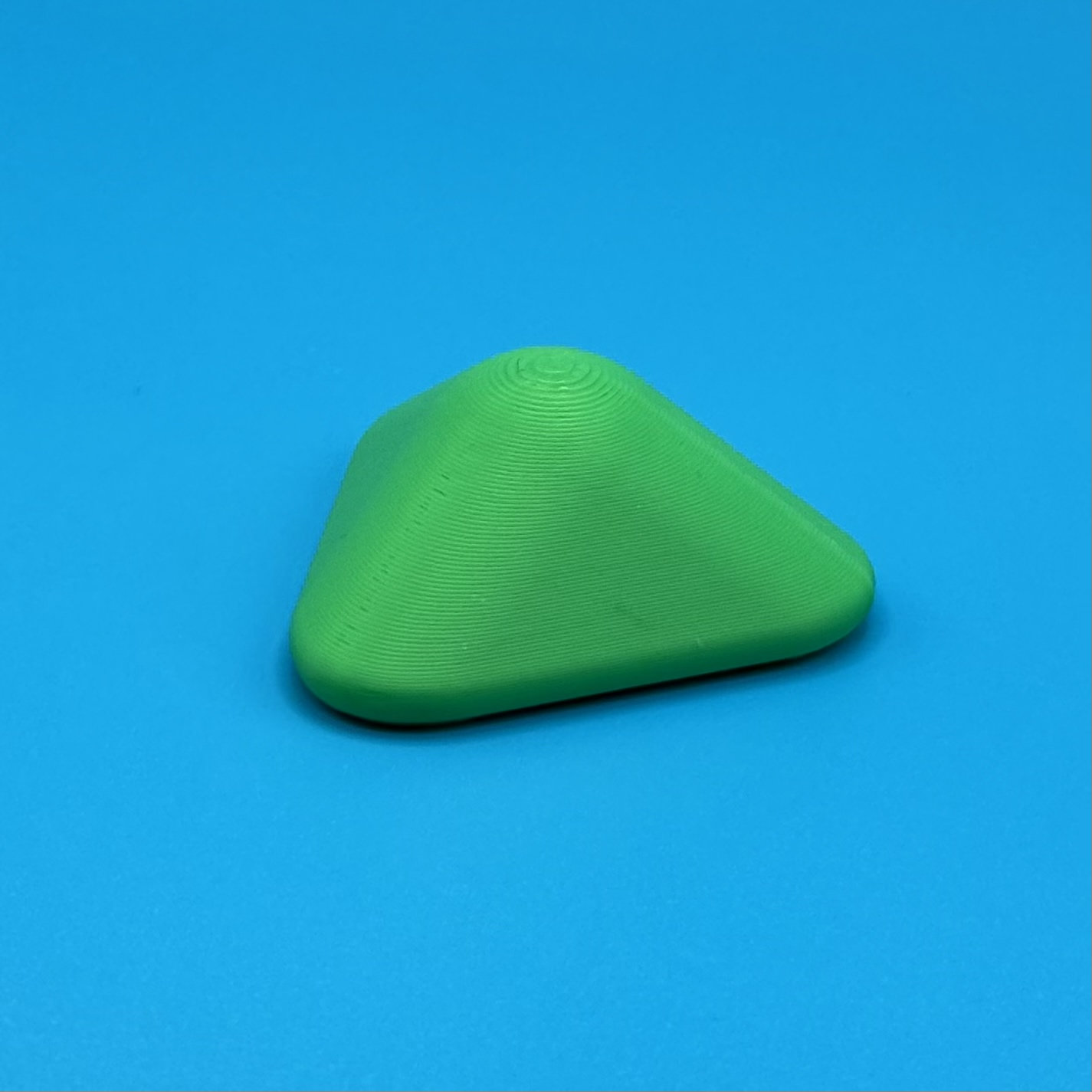 Rounded green pyramid print
